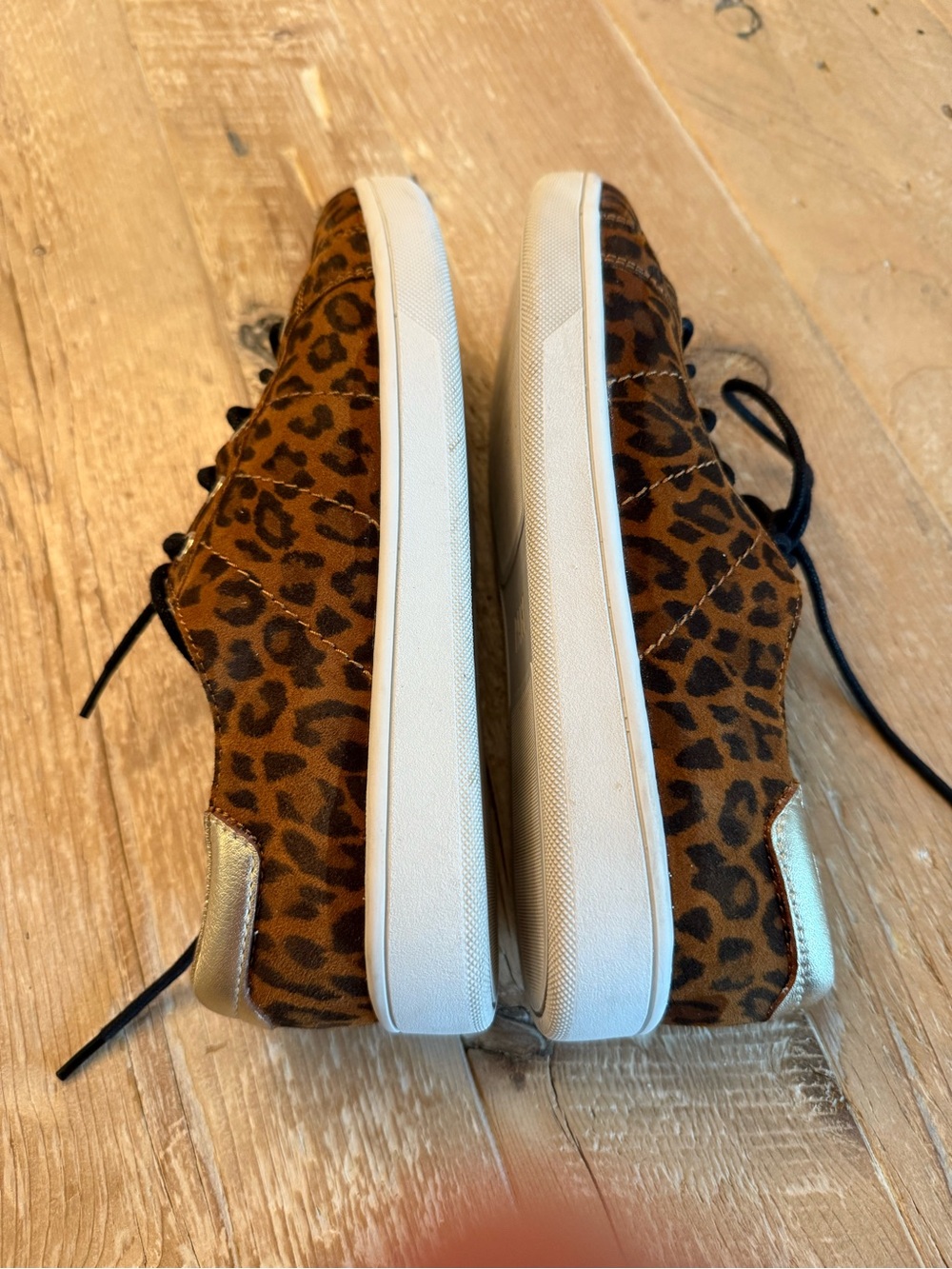 Paige Leopard Print Lace-Up Women's Sneakers - 7 EUC - Picture 7 of 8
